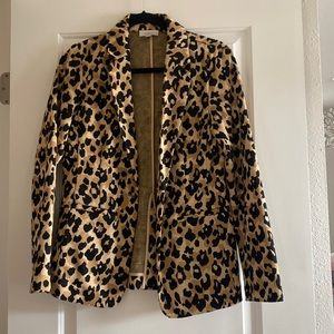 Leopard print cotton blazer. Casual
